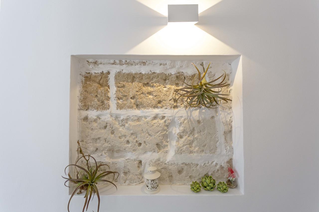 La Loggia Dei Rayno Bed & Breakfast Lecce Exterior photo